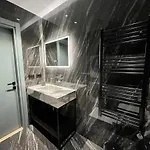 Apartmán Queens Luxury Tirana