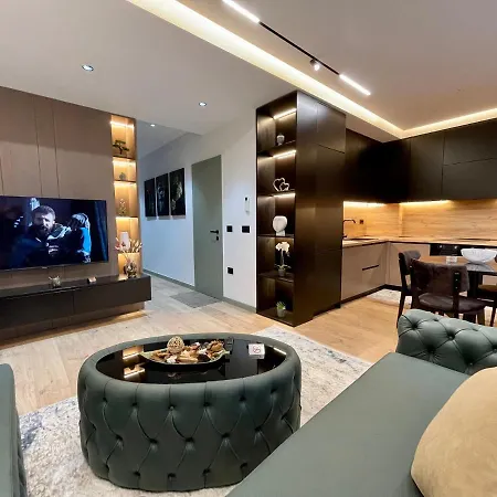 Apartament Queens Luxury *