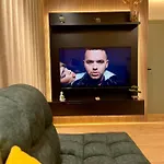Apartment Queens Luxury