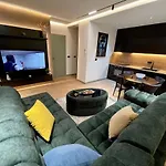 Apartment Queens Luxury *