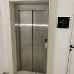 Queens Luxury Apartment *