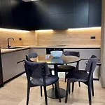 Apartment Queens Luxury *