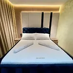 Apartment Queens Luxury *