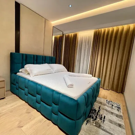 Queens Luxury Apartmán Tirana