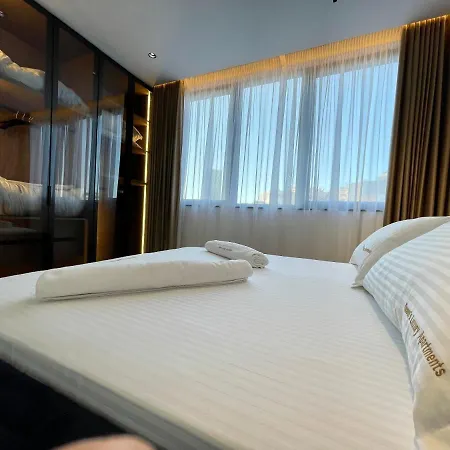 Apartament Queens Luxury *