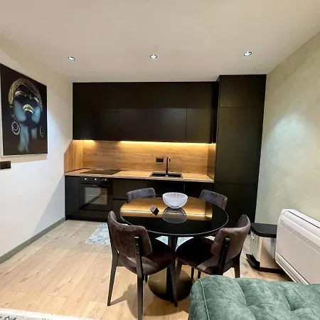 Apartmán Queens Luxury Tirana
