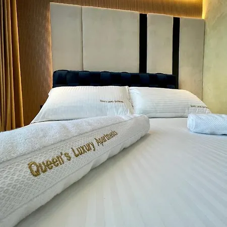 Apartament Queens Luxury *