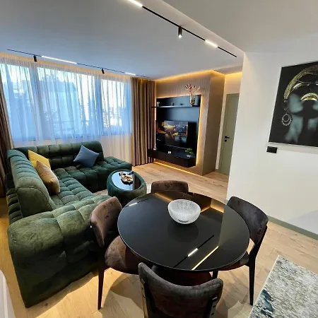 Queens Luxury Tirana