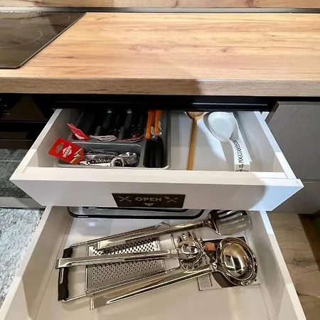 Queens Luxury Apartmán *