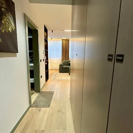 Apartamento Queens Luxury Tirana