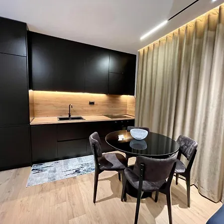 Apartamento Queens Luxury Tirana