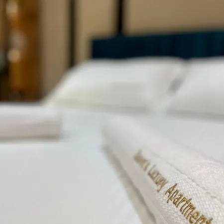 Queens Luxury Apartmán Tirana