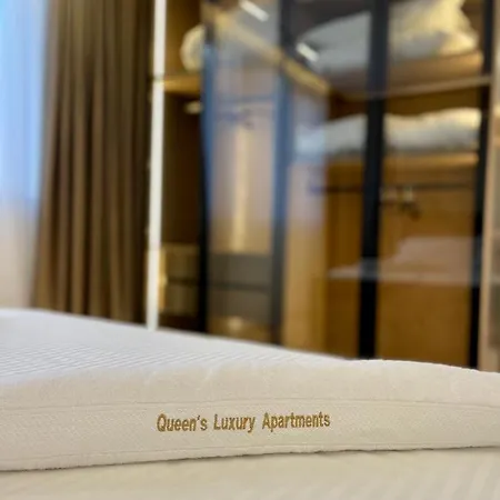 Queens Luxury *