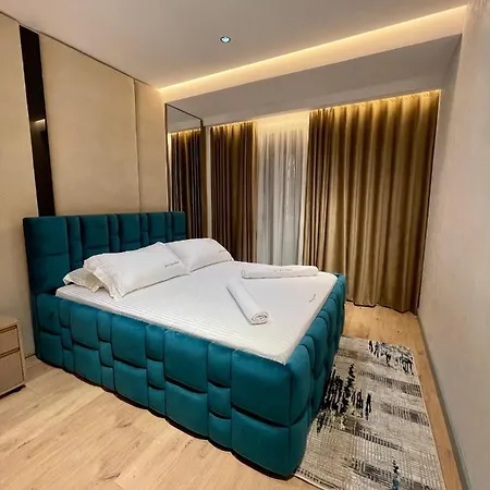 Queens Luxury Apartmán *