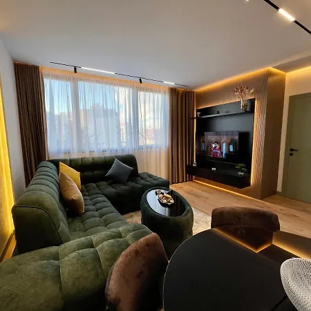 Queens Luxury Apartamento Tirana