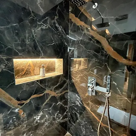 Apartament Queens Luxury