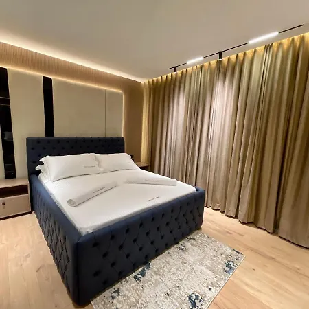 Queens Luxury Apartment Tirana