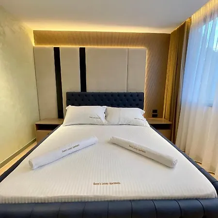 Apartment Queens Luxury