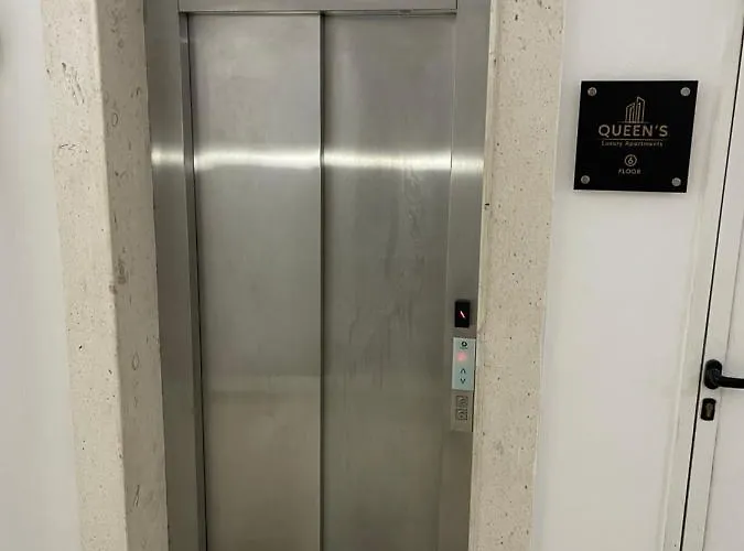 Queens Luxury Apartman *