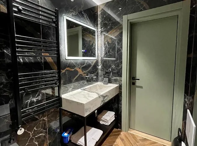 Queens Luxury Lejlighed Tirana