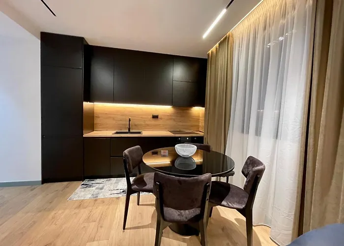 Queens Luxury Tirana