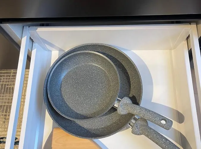 Queens Luxury * Tirana